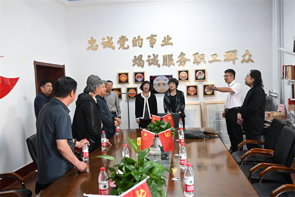 紀(jì)念毛澤東同志《在延安文藝座談會(huì)上的講話》發(fā)表81周年暨錦州市工人文化宮職工書畫苑正式啟動(dòng)